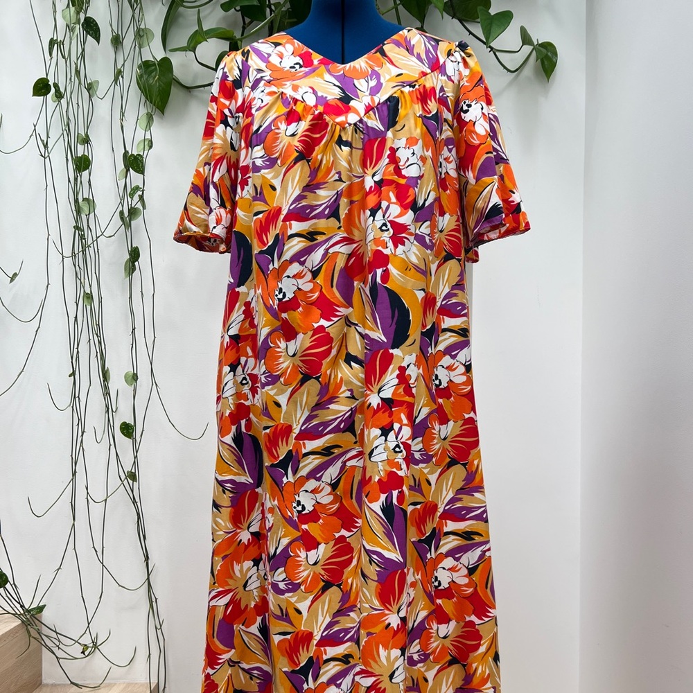 Vintage Sears Vibrant Floral Dress/Kaftan